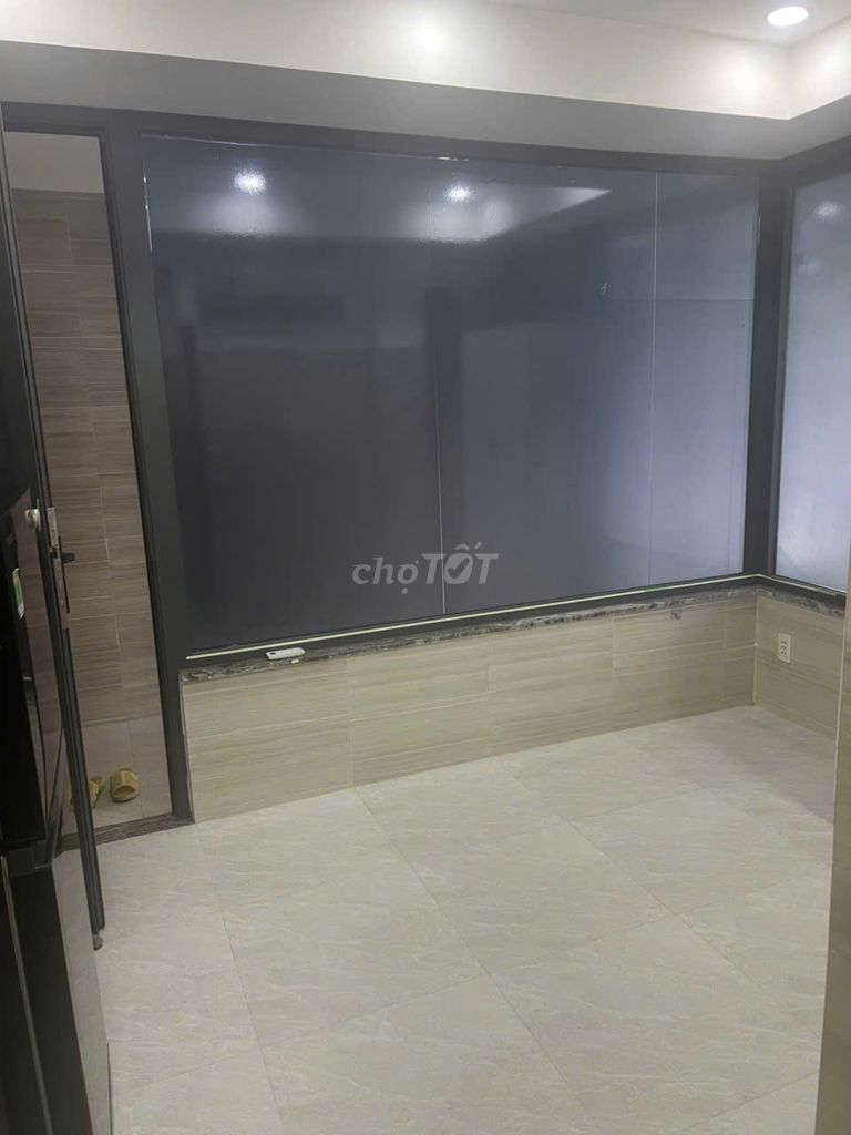 Phòng trọ An Phú Đông, Quận 12, 18m² chỉ 3 triệu - Tiện nghi đầy đủ!