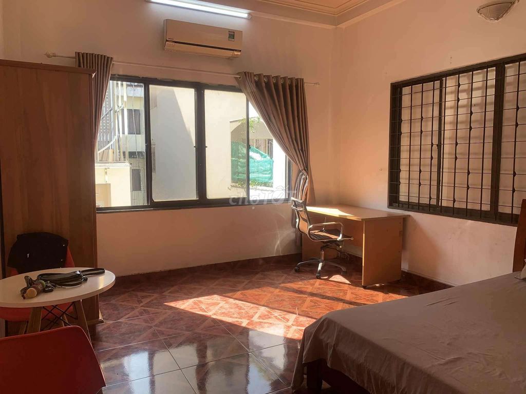 Phòng cho thuê tại quận 1, 30m² giá 5 triệu - Vị trí trung tâm, đầy đủ tiện nghi!