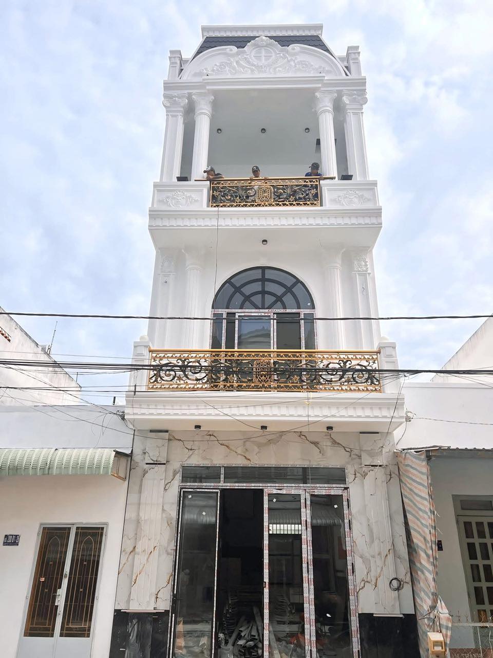 Nhà phố mới 100% đường Ngô Thị Nhậm, 159m² giá 5.1 tỷ - Full nội thất cao cấp!