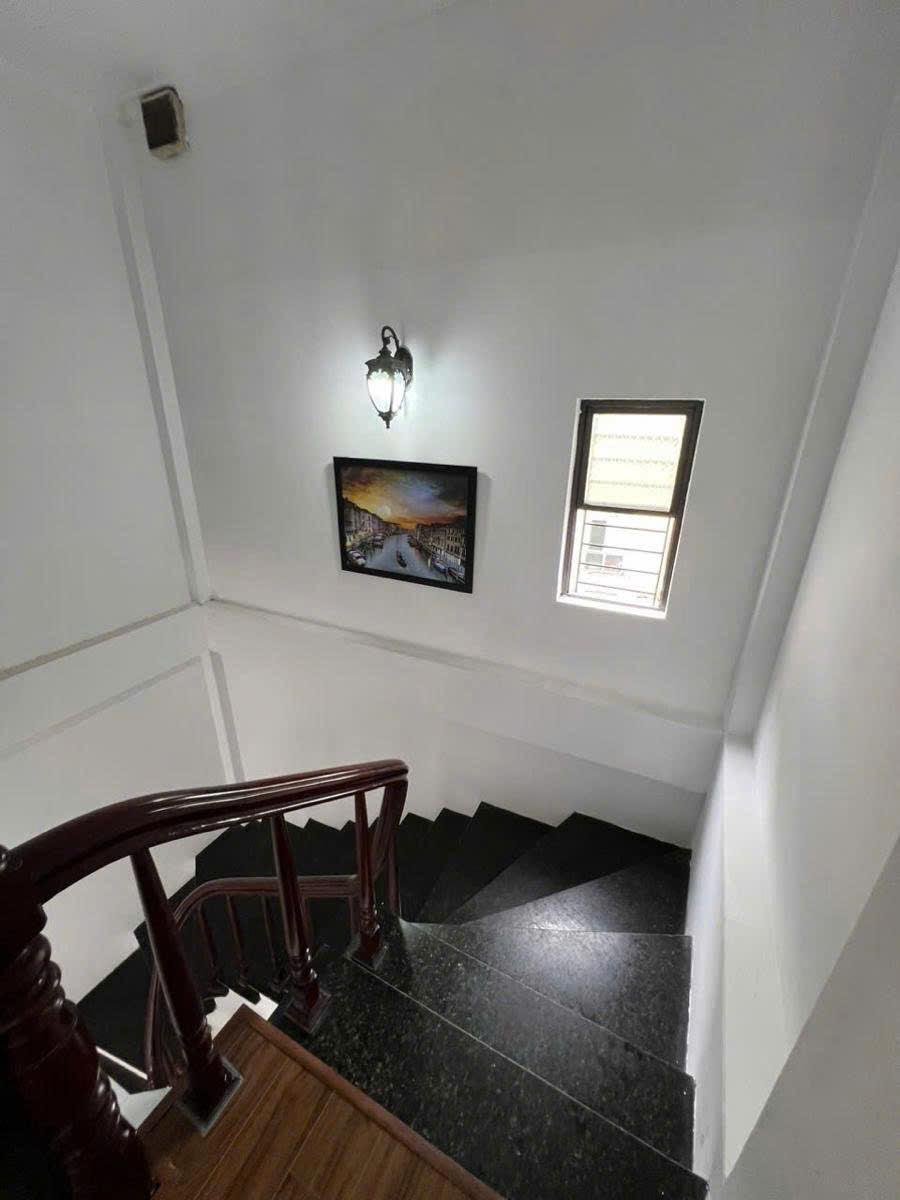 Nhà mặt phố Tú Mỡ Cầu Giấy 52m² giá 36.5 tỷ - Đầu tư sinh lời cao!