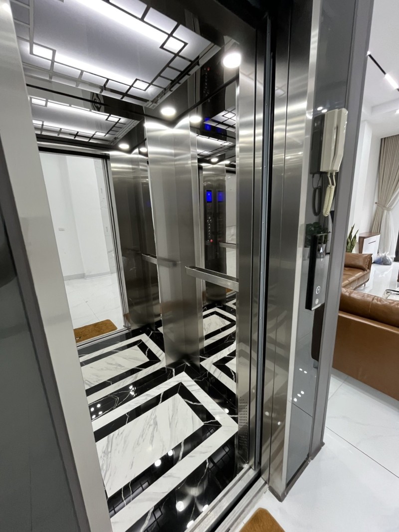 Bán nhà phố Bạch Thái Bưởi, Văn Quán 100m² giá 27.5 tỷ - Đầu tư sinh lời bền vững!