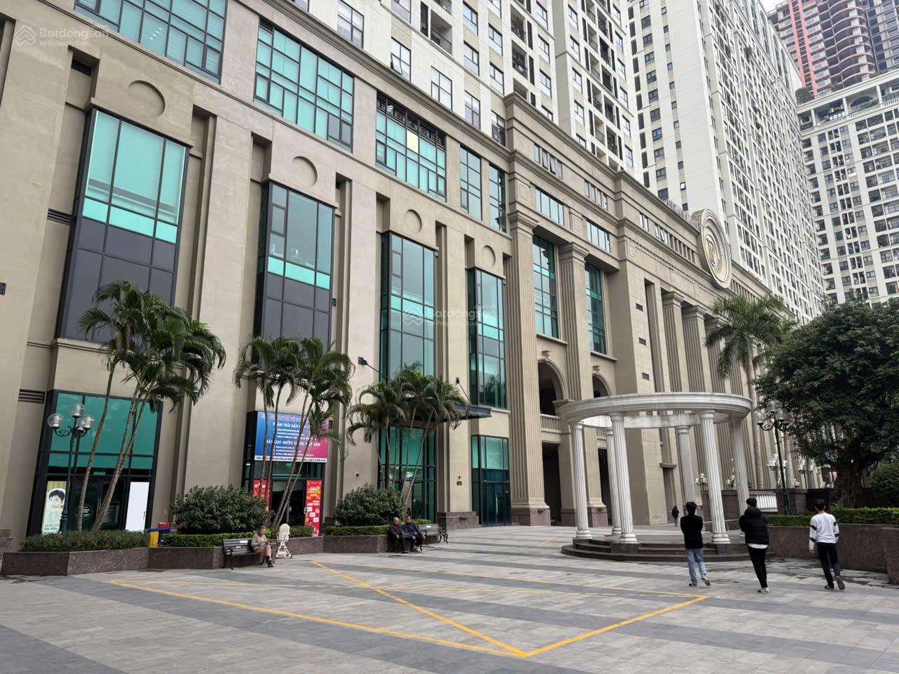 Tập đoàn Hải Phát cho thuê gấp sàn văn phòng VIP Roman Plaza - Mỗ Lao, 147m² - Giá tốt cực hấp dẫn!