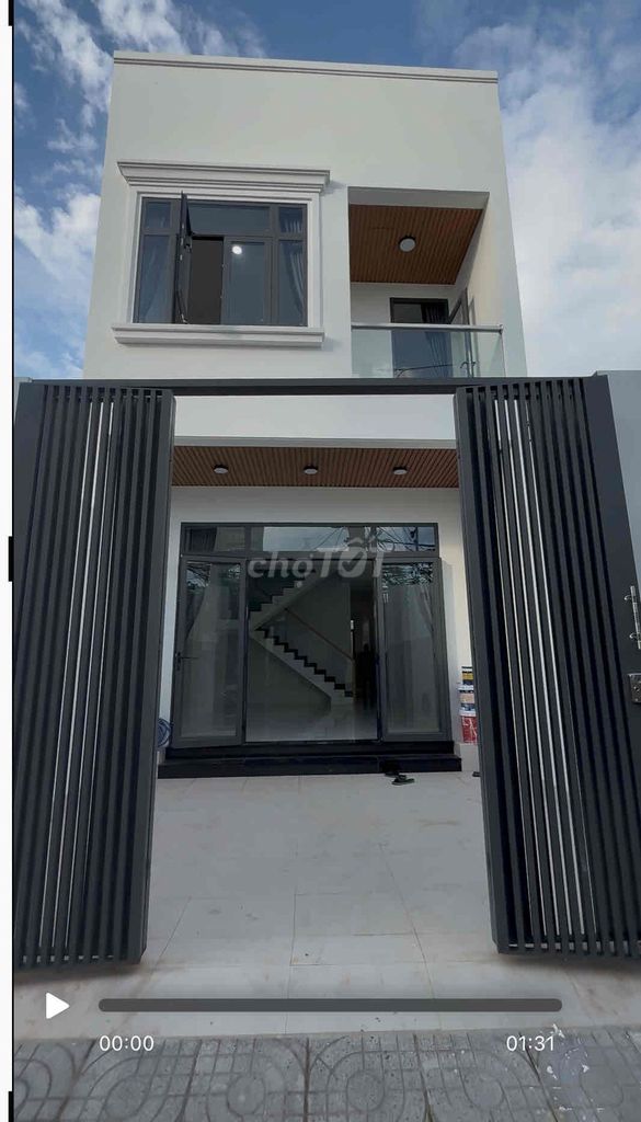 Cho thuê nhà mới xây 4 phòng ngủ Lê Văn Lương, Nhà Bè - An ninh, yên tĩnh!