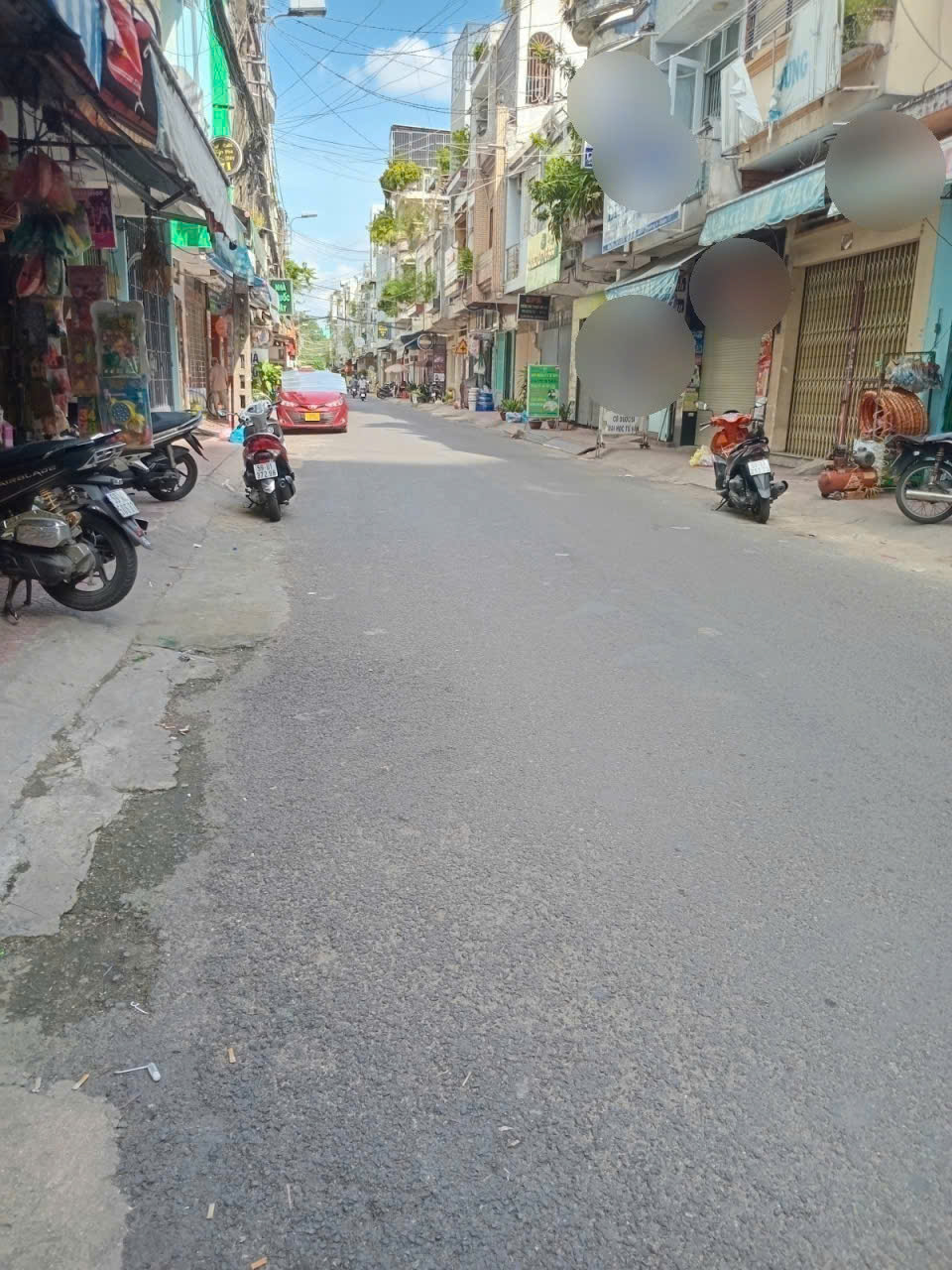 Nhà 3 tầng mặt hẻm 12m, Lạc Long Quân, Q.11, chỉ 6.8 tỷ - Kinh doanh tuyệt vời!