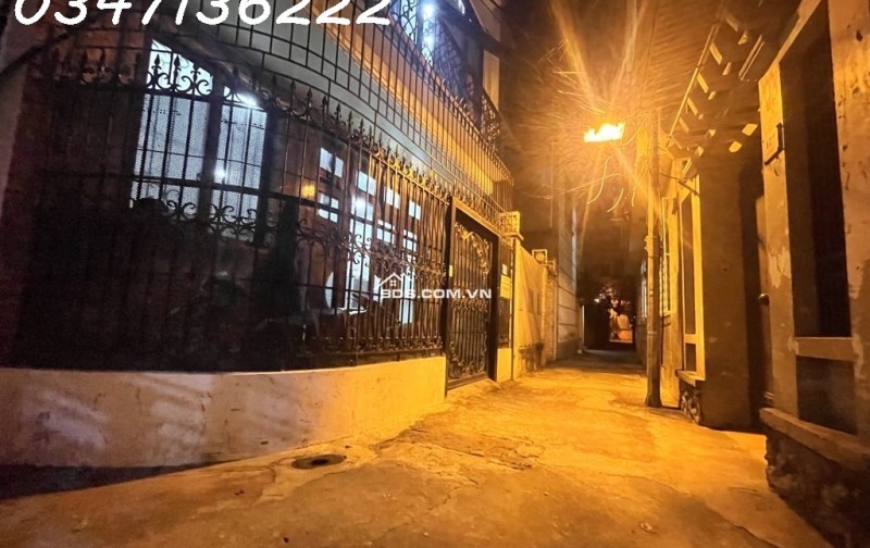 Nhà 5 tầng khu Nghĩa Đô, Cầu Giấy, 31m² giá 10.5 tỷ - Thiết kế hợp lý, gần Hồ Tây!