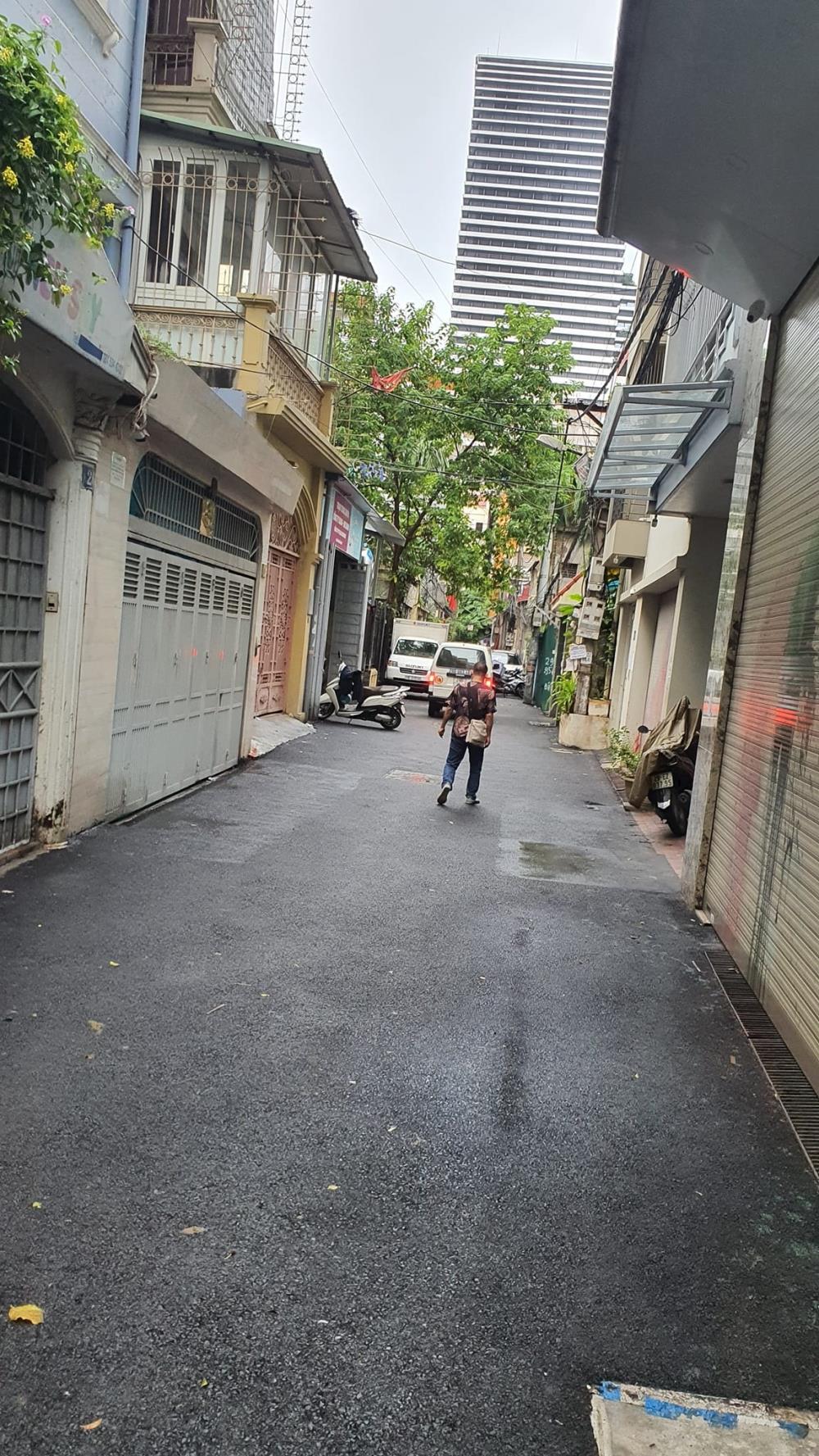 Bán nhà phố Đặng Văn Ngữ 106m² giá 35 tỷ - Vị trí đắc địa, ô tô tránh