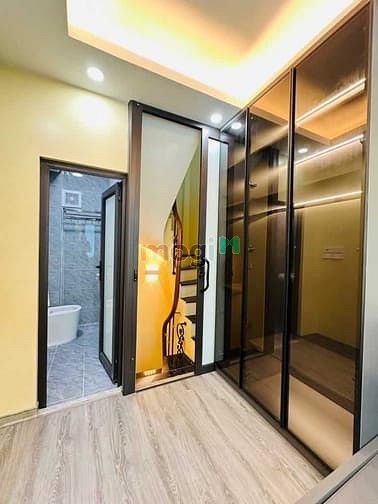 Nhà riêng Đại La 15m² giá 5.5 tỷ - Đẳng cấp sống sang trọng!