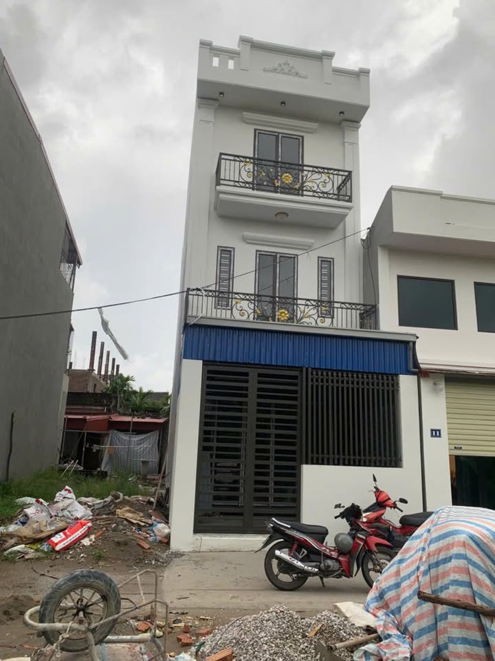 Nhà 3 tầng đường Đào Yêu 2, Hồng Thái 62m² giá 2.15 tỷ - Tiện ích đầy đủ, dân trí cao!