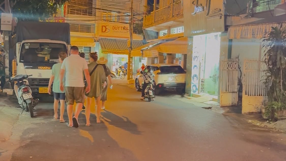 FrontHouse Nha Trang 63m² giá 8.5 tỷ - Kinh doanh đắc địa gần biển!