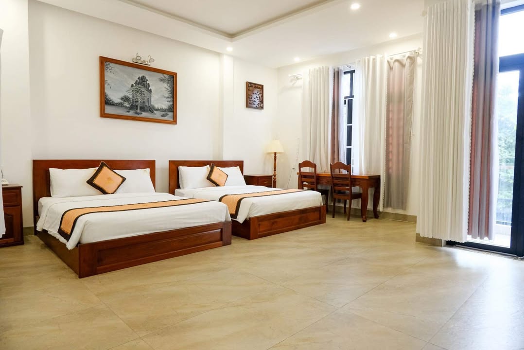 Khách sạn 5.5 tầng tại phường 5, Tuy Hòa, 204m² giá 20 tỷ - Cơ hội đầu tư tuyệt vời!