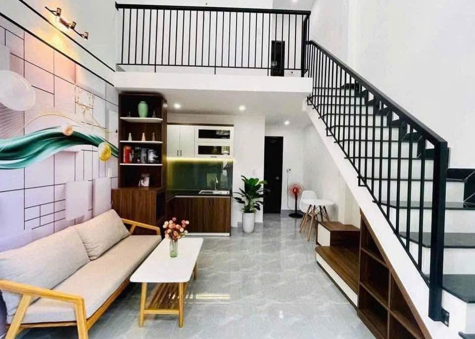 Nhà phố lô góc Huỳnh Ngọc Huệ 32m² giá 2.69 tỷ - Phong thủy đẹp, thuận tiện di chuyển!