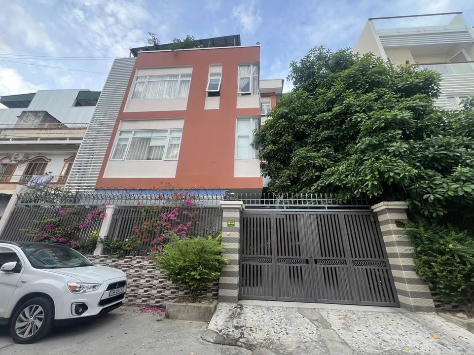 Nhà phố Dã Tượng, Nha Trang 243m² giá 29 tỷ - Hiệu suất cho thuê cao!