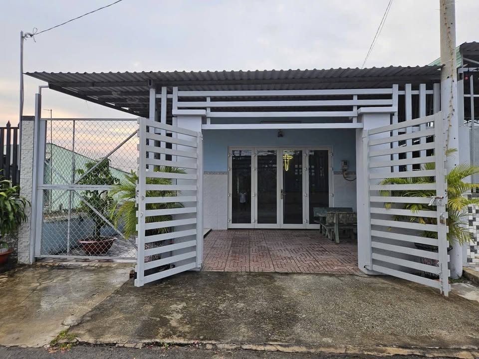 Nhà riêng tại đường Ba Sa, xã Tân An Hội, 210m² giá 5.2 tỷ - Đầu tư sinh lời tốt!