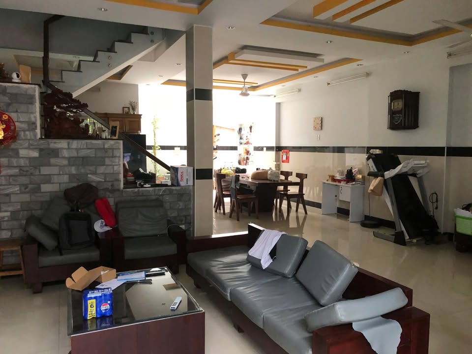 Biệt thự cho thuê tại Tây Thạnh, Quận Tân Phú, 140m² - Full nội thất sang trọng!