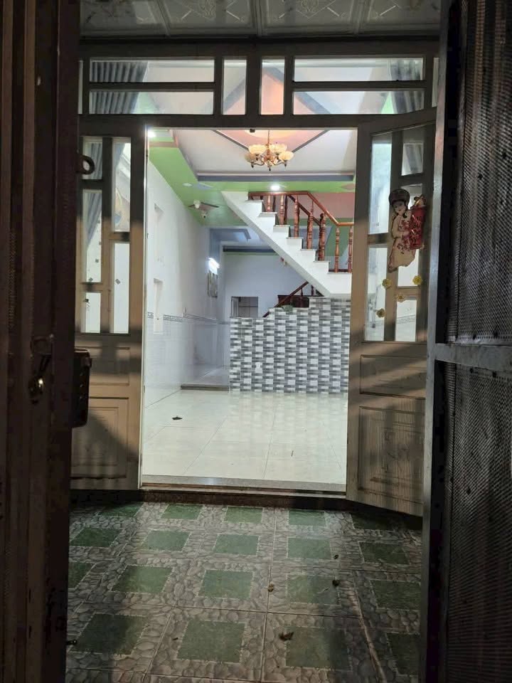 Nhà cho thuê Hóc Môn 68m² giá 5 triệu - Đường nhựa xe tải, vào ở ngay!