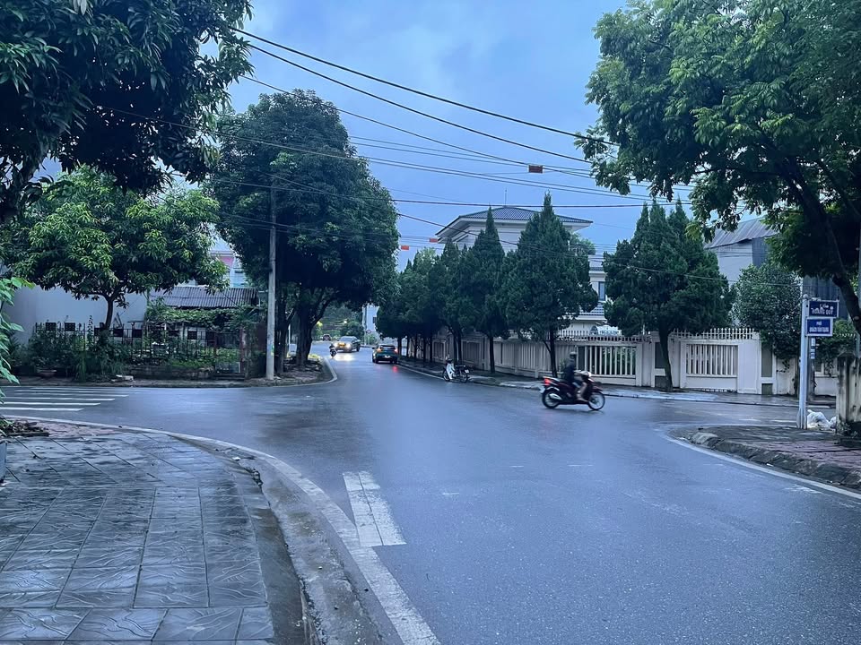 Đất 2 mặt tiền đường Hoàng Quy và Quách Văn Rạng 146m² giá 5 tỷ - Cơ hội đầu tư tuyệt vời!