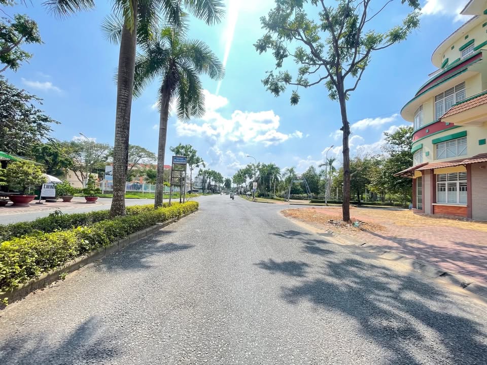 Nhà phố 1 trệt 1 lửng 2 lầu đường Vũ Đình Liệu, Cái Răng, 114m² - Chủ cần bán gấp!