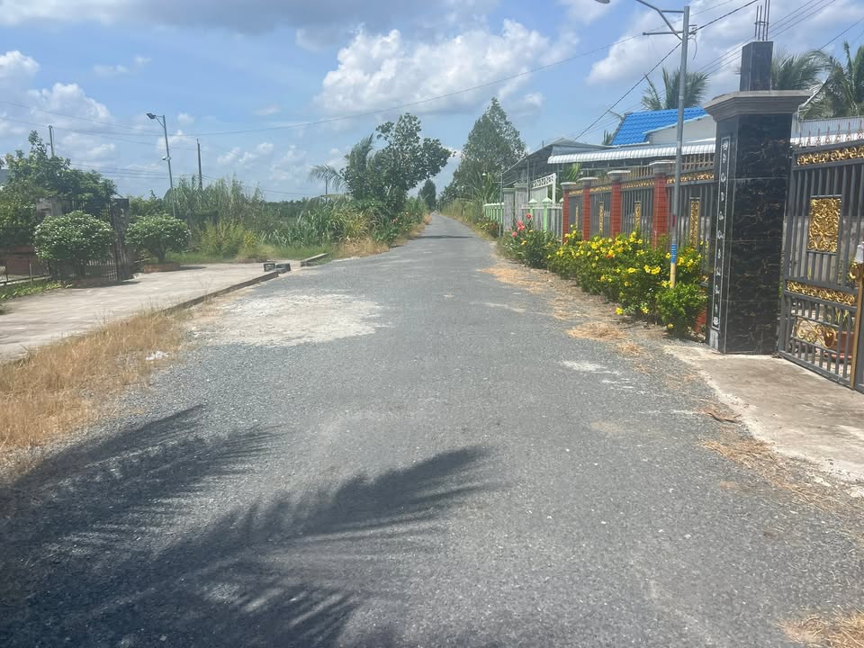 Đất nền lộ nhựa 2 mặt tiền tại Mỹ Thuận, Vĩnh Long - Giá chỉ 450 triệu