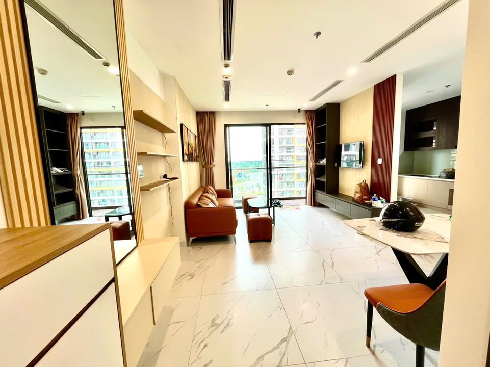 Căn hộ The Beverly Quận 9 - 2PN full nội thất chỉ 13 triệu/tháng - View hồ bơi tuyệt đẹp!