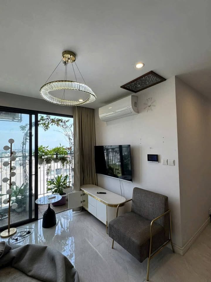 Căn hộ 3PN Vinhomes Grand Park Quận 9 giá 9.5 triệu - Full nội thất sang trọng!