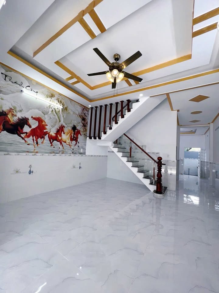 Nhà đẹp Hưng Long 90m² giá 1.95 tỷ - Sổ hồng riêng, thương lượng nhẹ!