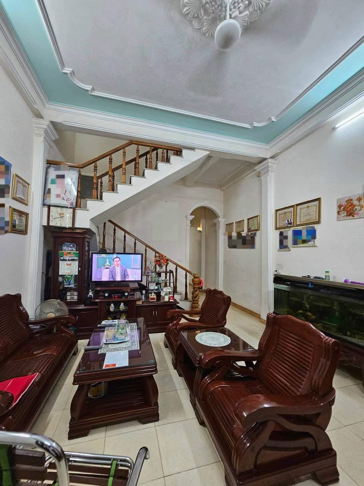 Nhà 3 tầng đường Nguyễn Hiệu, Thanh Hóa 76.8m² giá 3.2 tỷ - Bán gấp vì lý do tài chính!