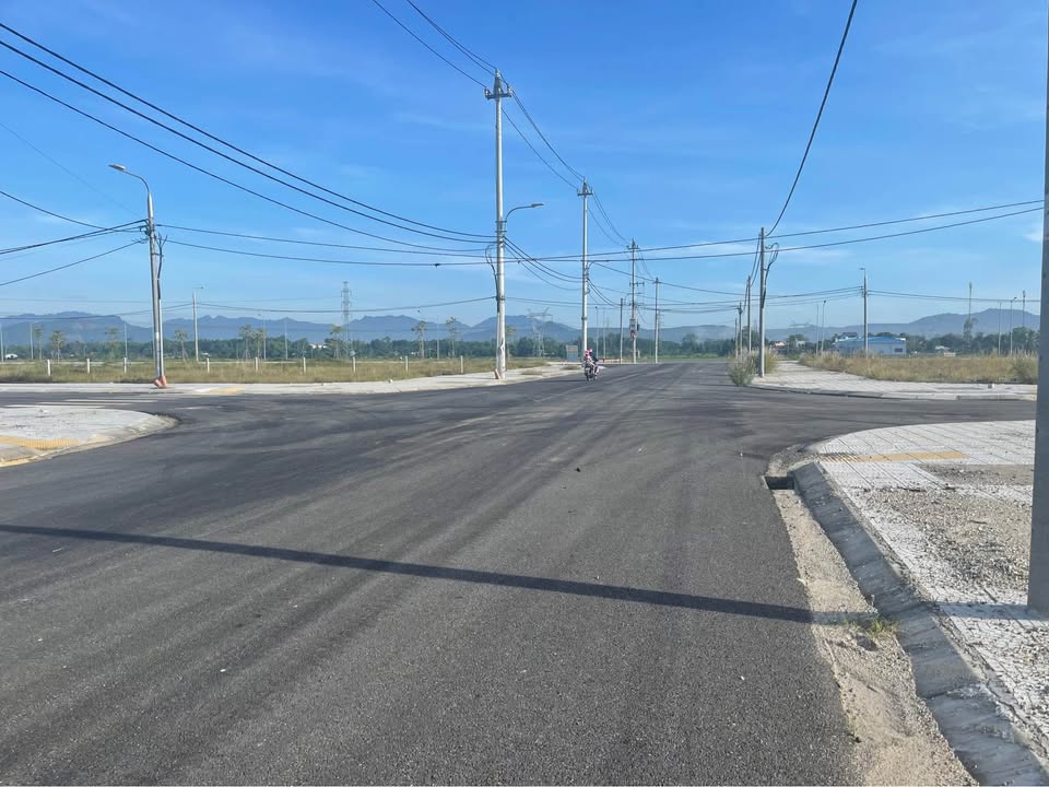 Đất nền Hòa Tiến Đà Nẵng 120m² giá 2.28 tỷ - Đối diện trường mầm non