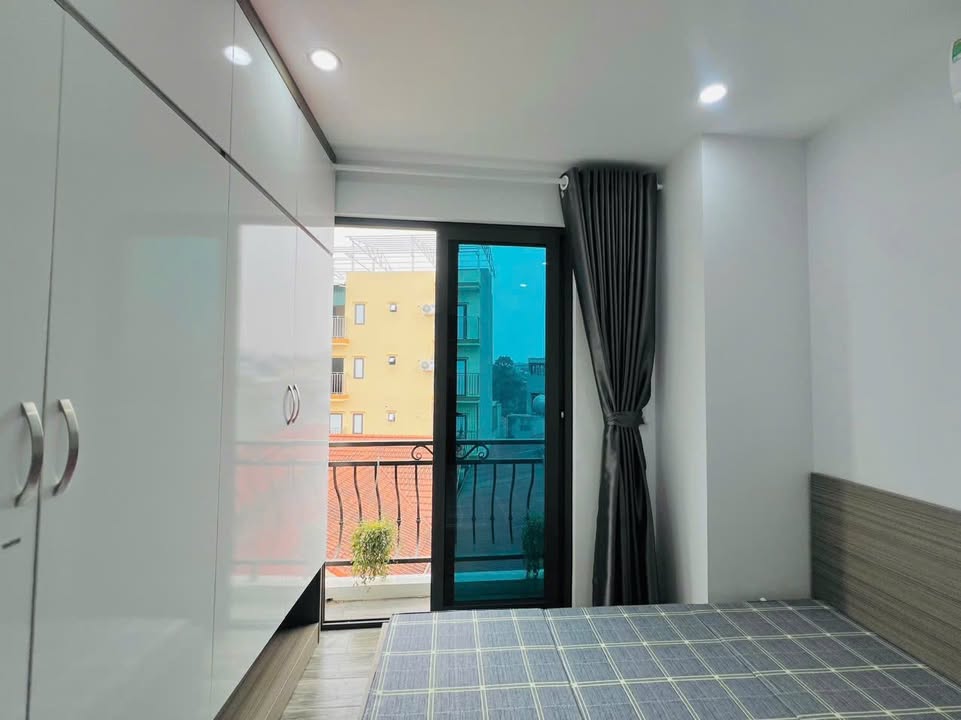 Phòng trọ Minh Khai 20m² giá 3.7 triệu - Full nội thất sang trọng!