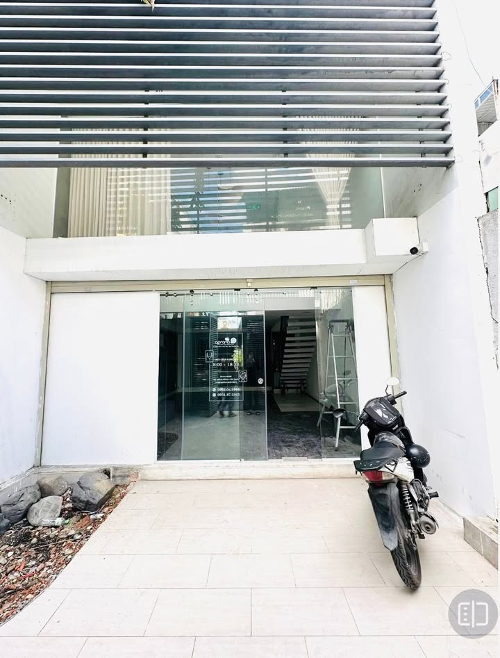 Nhà mặt tiền cho thuê Nguyễn Đình Chính, Phú Nhuận 90m² - Kinh doanh sầm uất!