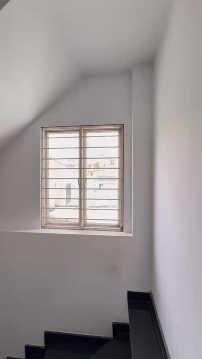 Nhà cho thuê Cách Mạng Tháng 8, Q.10 - 3PN, 3WC - Giá 15 triệu/tháng, vị trí trung tâm tiện lợi