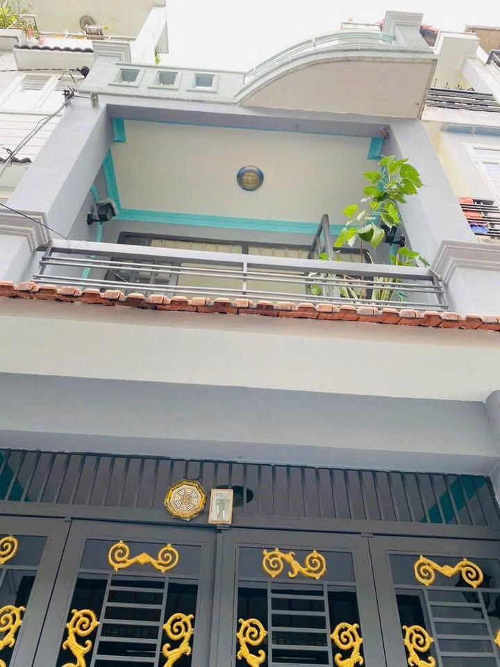 Nhà nguyên căn cho thuê tại Huỳnh Văn Bánh, Phú Nhuận 33m² - Nhà mới, sạch đẹp, giá 10 triệu!