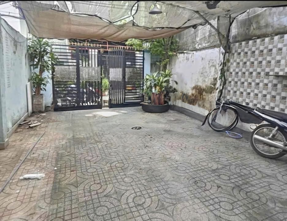 Nhà cho thuê hẻm xe hơi đường Số 4, Thủ Đức 139m² - Full nội thất, tiện nghi