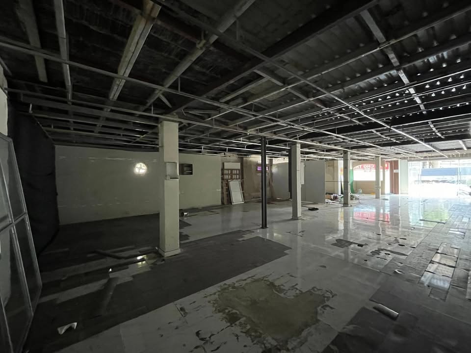 Nhà mặt tiền đường 2/9 Đà Nẵng 500m² giá 30 triệu - Phù hợp làm văn phòng, gara