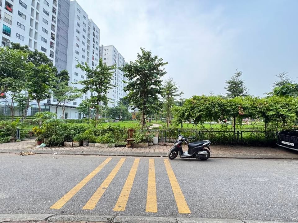 Đất đẹp Sài Đồng 60m² giá thỏa thuận - Kinh doanh thuận lợi!