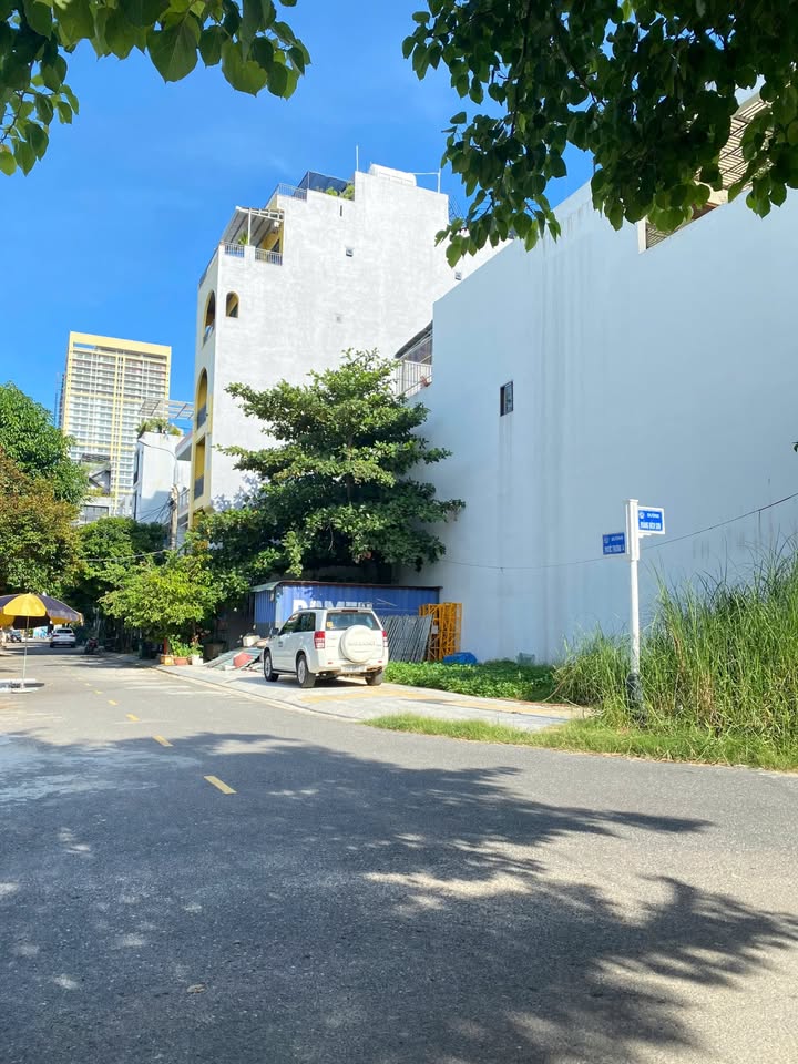 Đất kẹp góc 2 mặt tiền Nguyễn Đình 220m² giá 22 tỷ - Cơ hội vàng đầu tư gần biển!