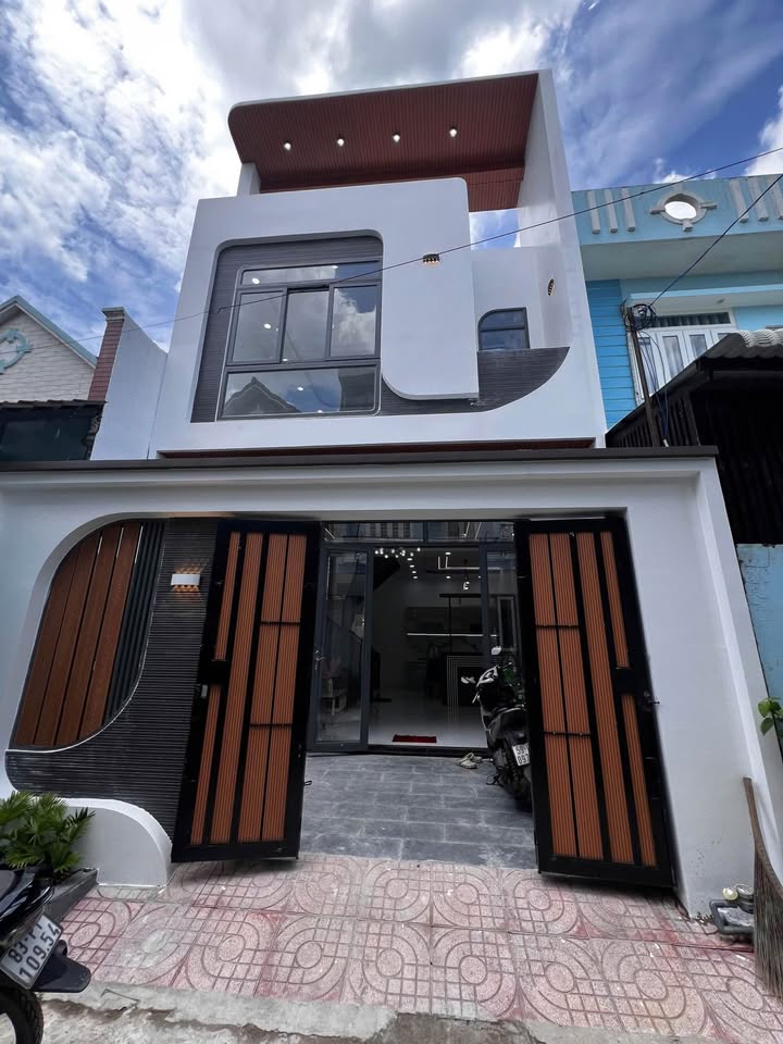 Nhà riêng đường Chín Chích, xã Long Thượng, 82.5m² giá 2.65 tỷ - Sổ hồng riêng, chính chủ!