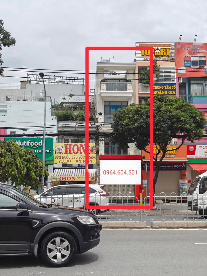 Nhà mặt tiền đường Tên Lửa, Bình Tân 80m² giá 33 triệu - Thích hợp làm văn phòng, spa!