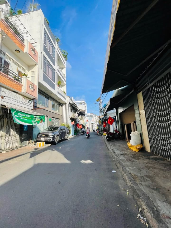 Nhà riêng Tân Phú 68m² giá 7 tỷ - Gần chợ Vải Phú Thọ Hoà, ô tô vào tận nơi!