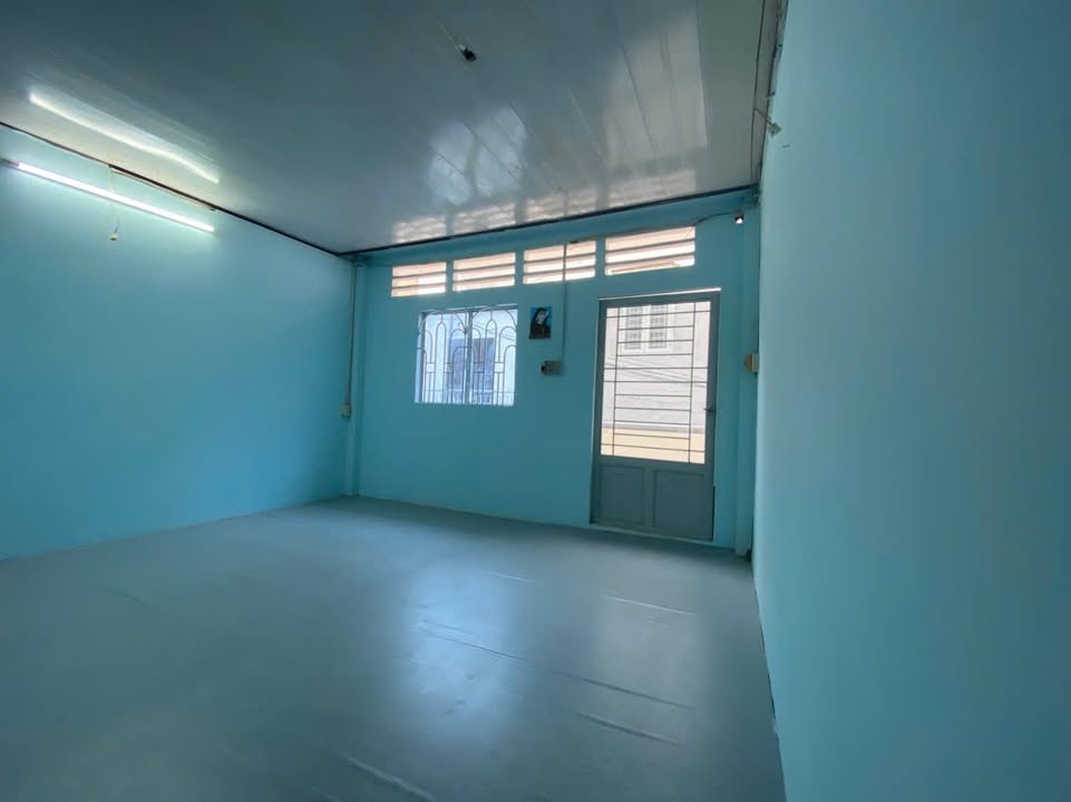 Nhà cho thuê Quận Tân Phú 63m² giá 10 triệu - Nhà trống nhận ngay!