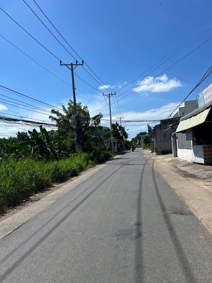 Đất 2 mặt tiền đường Ngô Đức Tốn, 102m² giá 1.29 tỷ - Cơ hội đầu tư tuyệt vời!