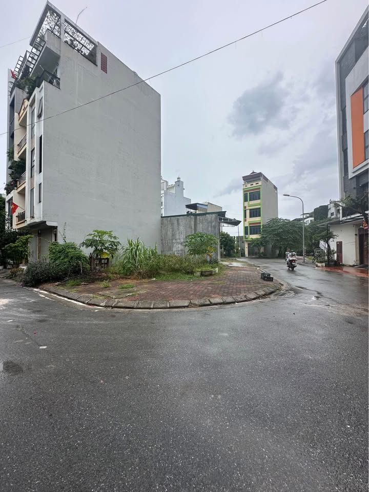 Đất TĐC Dương Nội 50m² giá 13 tỷ - Sổ đỏ chính chủ, thương lượng trực tiếp!