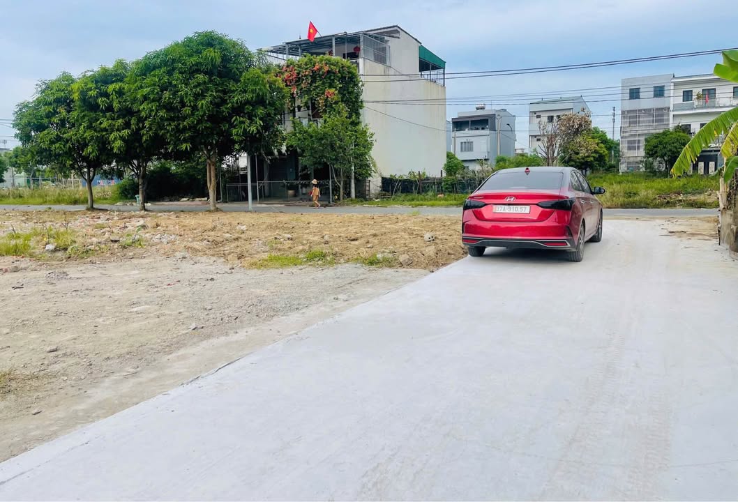 Nhà riêng Vinh Hưng 54.2m² giá 1.3 tỷ - Đường đẹp, ô tô vào tận nơi!