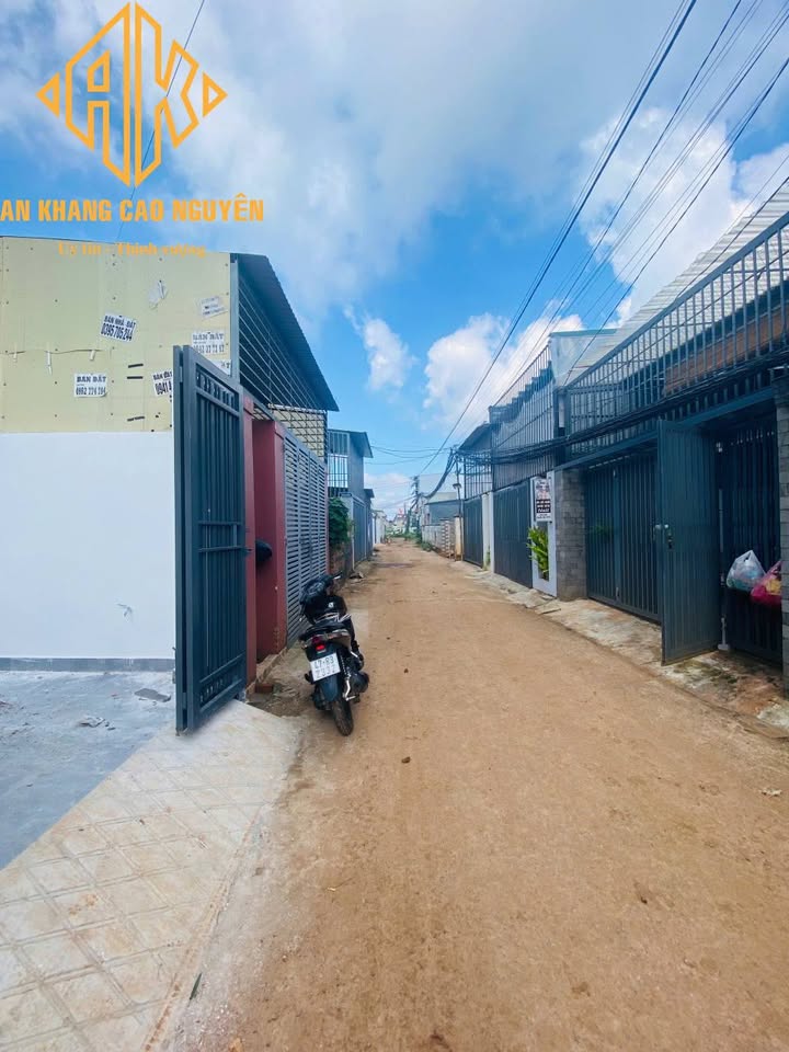 Nhà mới hẻm 473 Y Moan, Buôn Ma Thuột 100m² giá 3.15 tỷ - Thiết kế hiện đại, đầy đủ công năng!