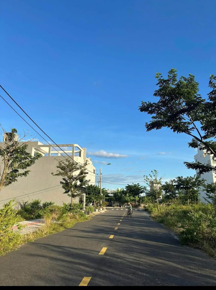 Đất nền Trúc Bạch, Hòa Quý, Đà Nẵng 100m² - Sổ hồng chính chủ, giá tốt!