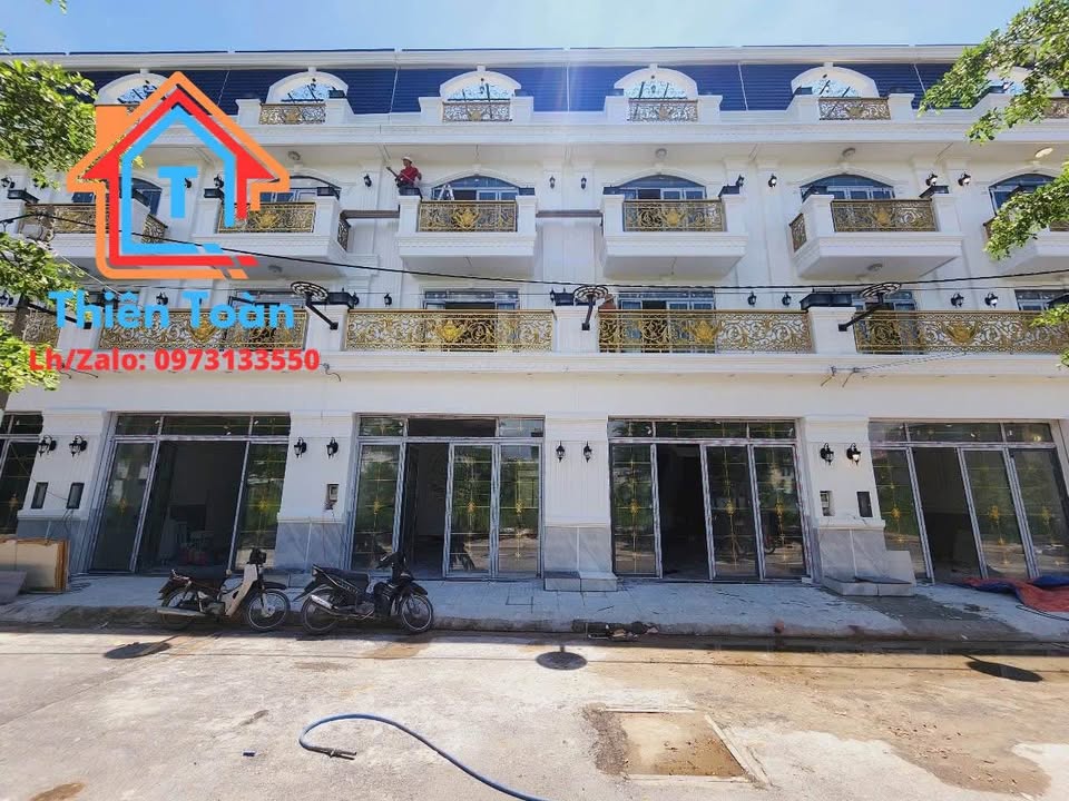 Bán nhà mặt tiền Đào Tông Nguyên, Nhà Bè 80m² giá 10.3 tỷ - Full nội thất, sẵn sàng vào ở!