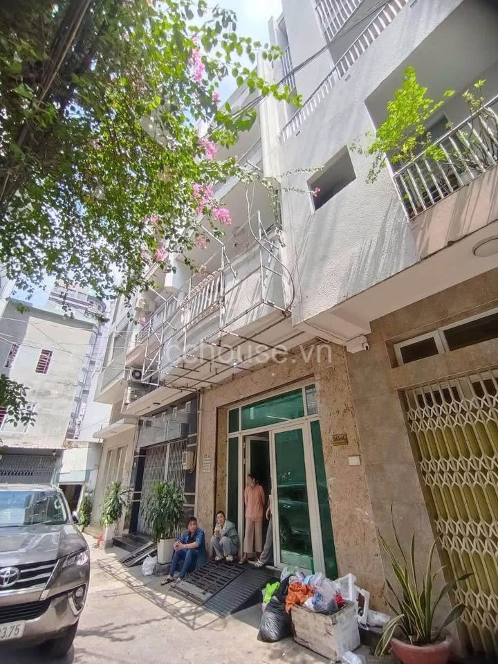 Căn hộ dịch vụ hẻm xe hơi VIP đường Sư Vạn Hạnh Quận 10 giá 18.5 tỷ - Đầu tư sinh lời cao!