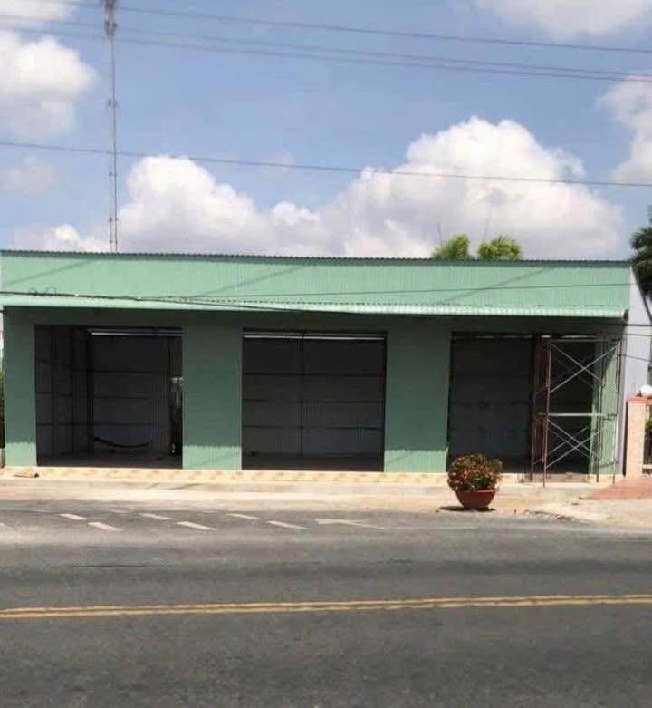 Kiot cho thuê tại đường Nguyễn Văn Linh, Quận 8 - Giá 15 triệu/tháng, Sổ hồng riêng