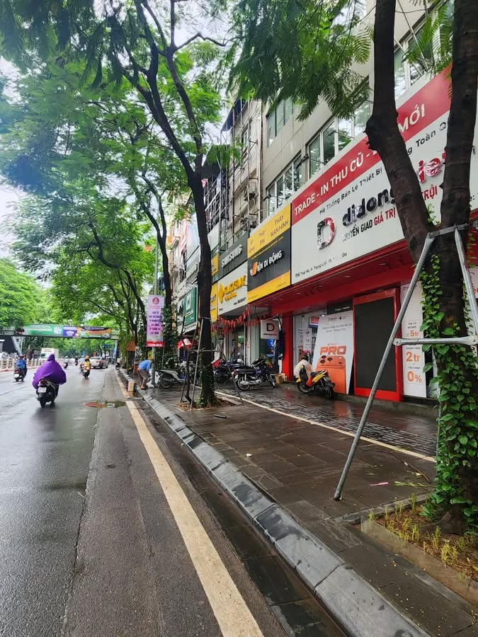 Nhà mặt phố Thái Hà, Đống Đa 26m² - Kinh doanh đỉnh cao, sổ đỏ chính chủ!