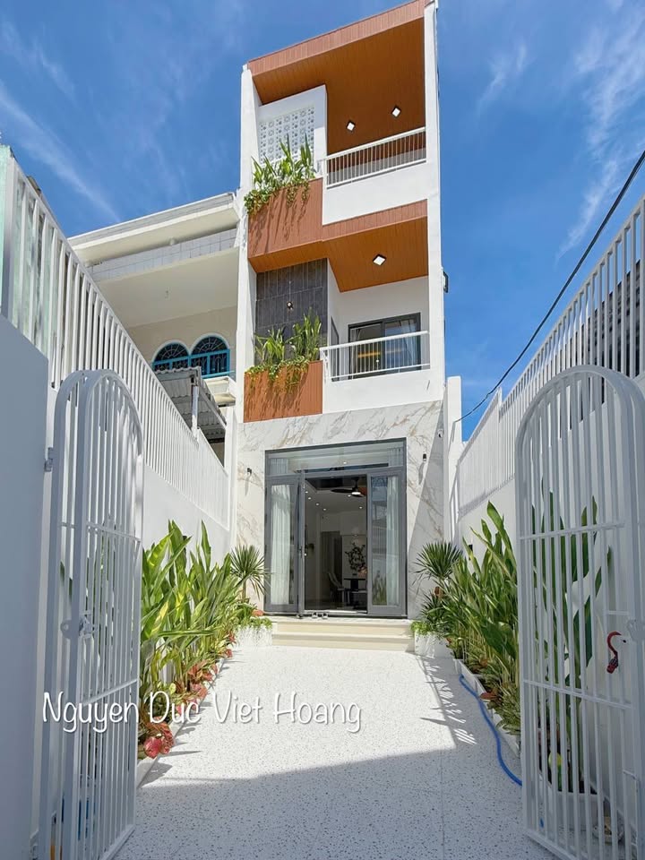 Nhà đẹp 3 tầng Trần Cao Vân 83m² giá 4.7 tỷ - Full nội thất cao cấp