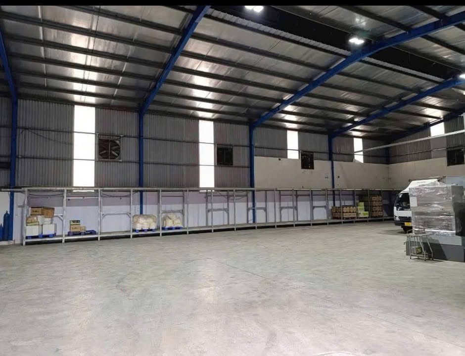 Kho xưởng cho thuê Hiệp Thành Q12 diện tích 700m² - Nền bê tông chắc chắn, xe tải vào tận nơi!